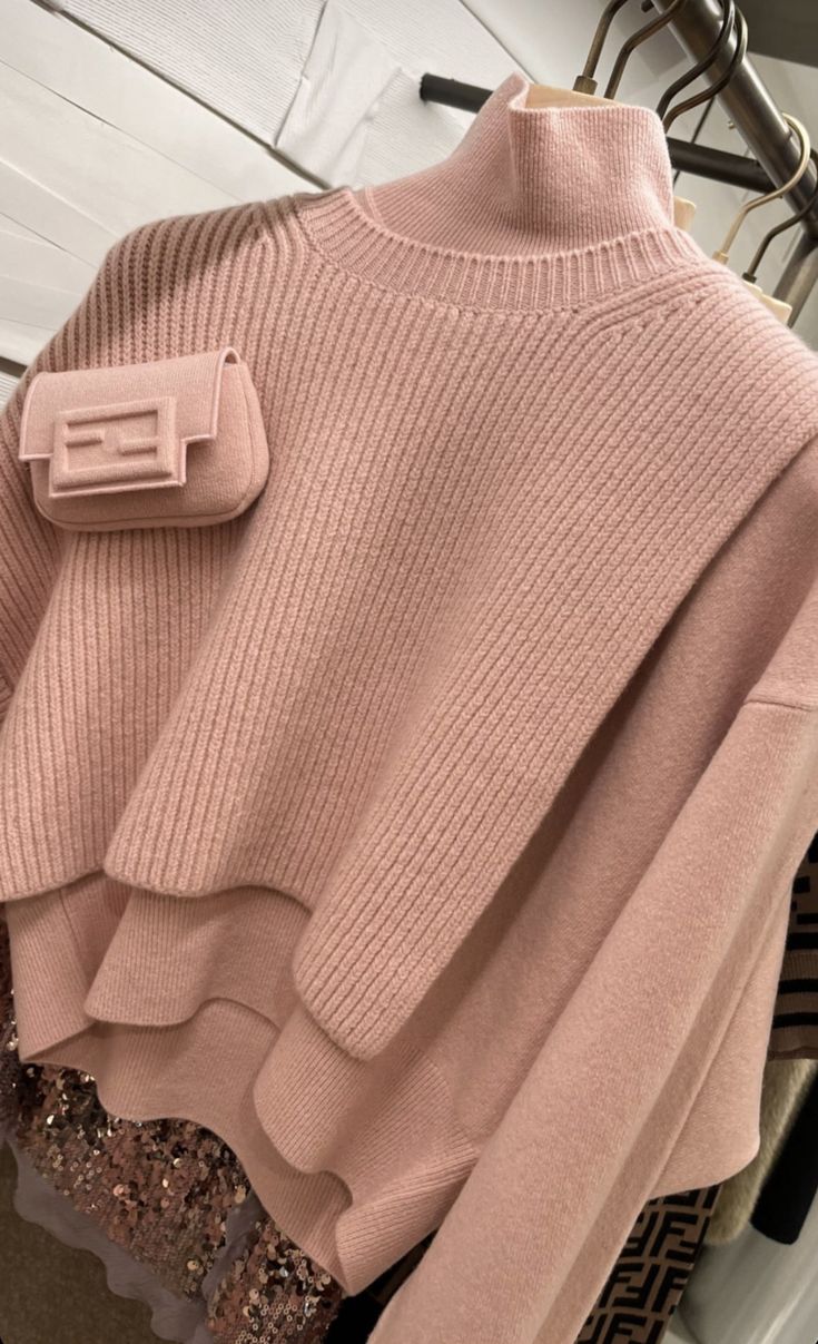 Fendi Jumper (Resort 2023)